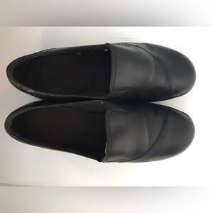 Clarks Women’s Black Leather Loafers